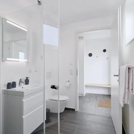 2 Bedroom Gorgeous In Lembruch-duemmer * Lembruch